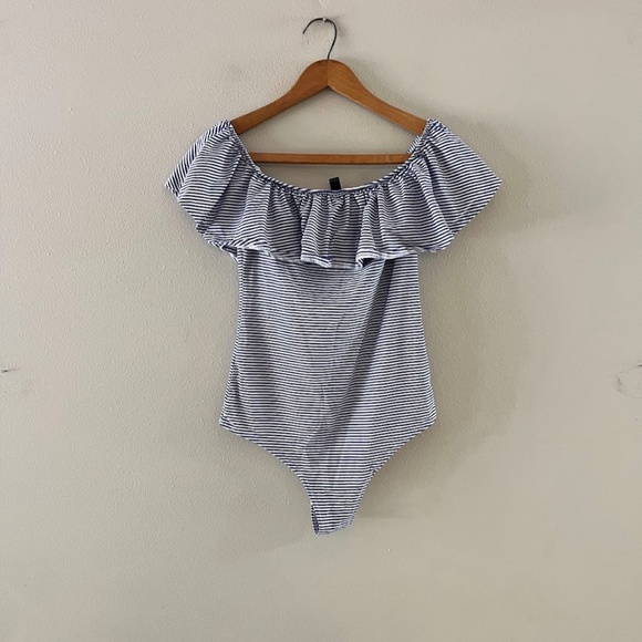 J.Crew Off The Shoulder Striped Ruffle Bodysuit, Sz M, EUC - Picture 3 of 6